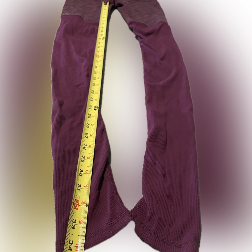 Alo Yoga Goddess leggings, med, Space Dye Burgundy Red Mixed Media - Picture 5 of 11